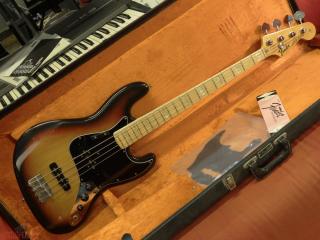 fender jazz bass 1974