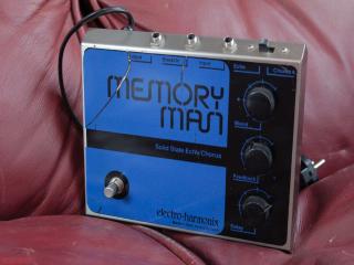 electro harmonix deluxe memory man blue vintage