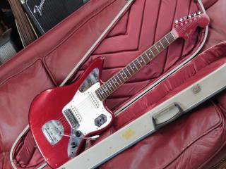 fender jaguar 1966 candy apple red  matching headstock