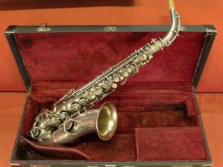 king The H N White alto sax