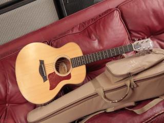 taylor gs mini E rosewood